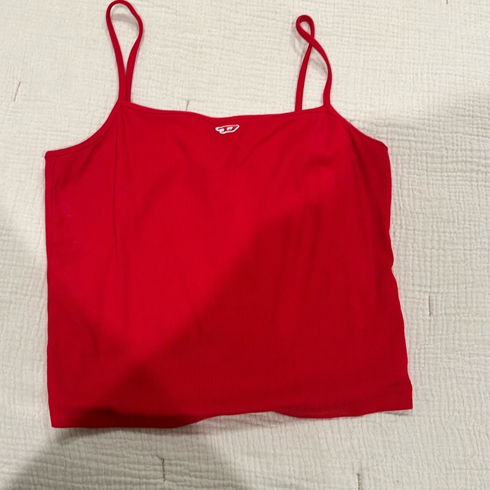 Diesel tank top
